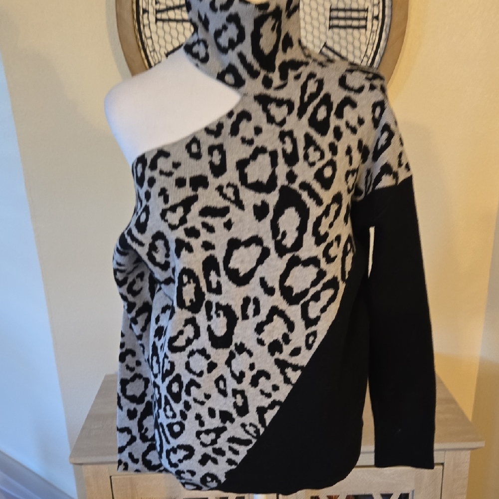 VENUS Black and Gray Off-the-Shoulder Sweater NWOT